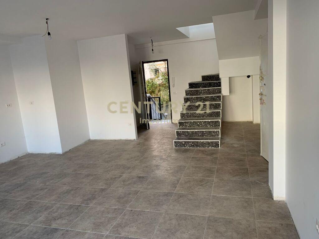 Offriamo Duplex in vendita vicino al Giardino Botanico Zoologico! 250.000 €