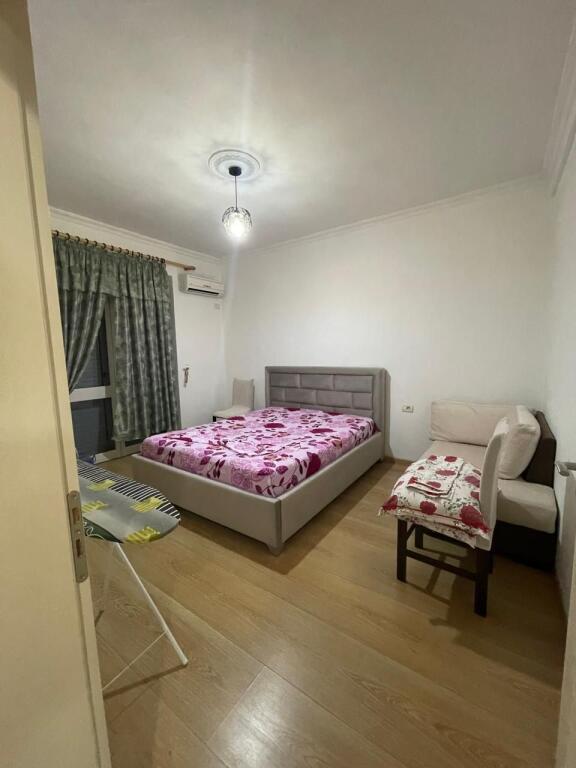 APARTAMENT ME QERA 2+1 RRUGA E DURRESIT 600 EURO