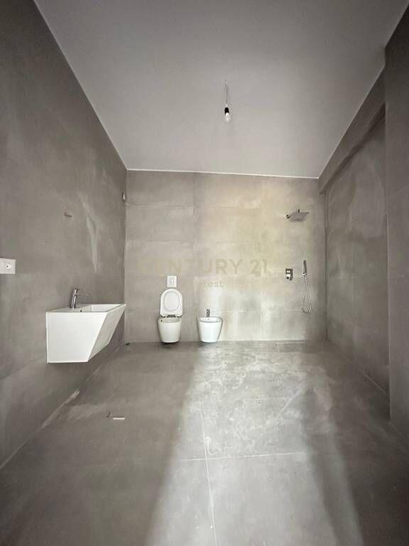 Yzberisht, Shesim apartament 2+1+2