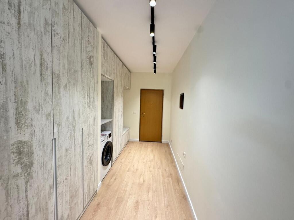 APARTAMENT 2+1 ME QERA TEK KOMUNA E PARISIT