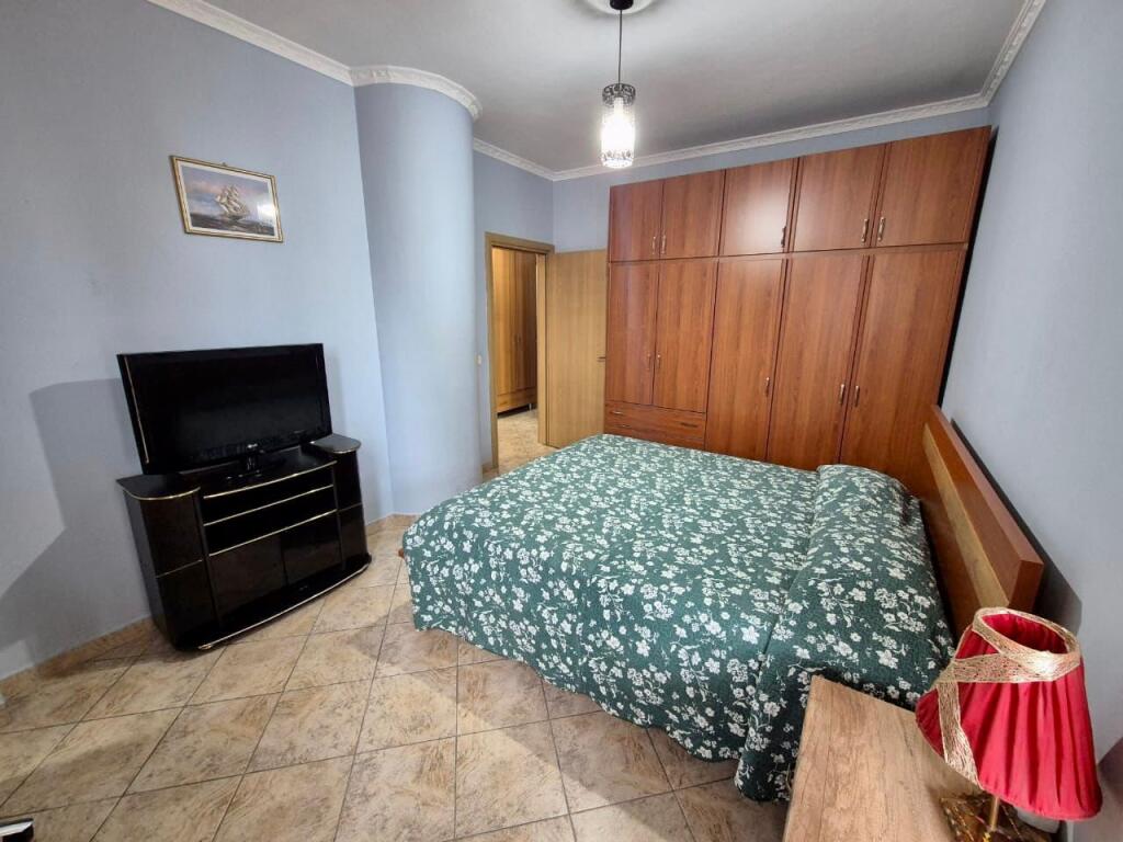 📣 QERA Apartament 2+1 Me 2 Tualete 📍 21-Dhjetori, Prane Market Joenes ✨