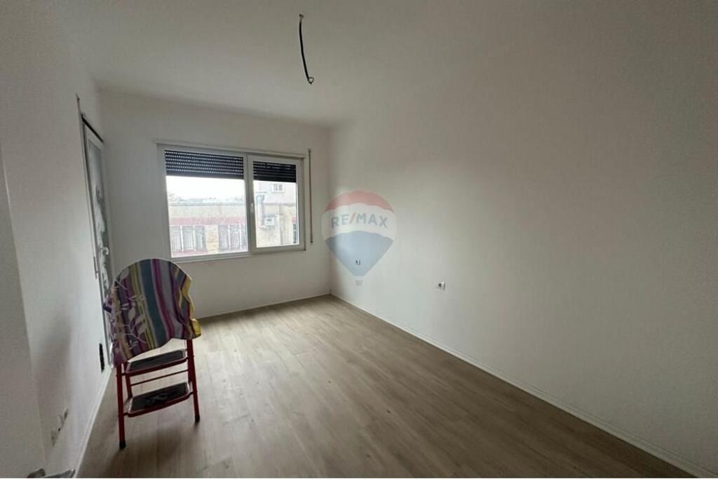 Apartament - Për Shitje - Fabrika E Miellit, Tiranë(ID: 530191031-727)