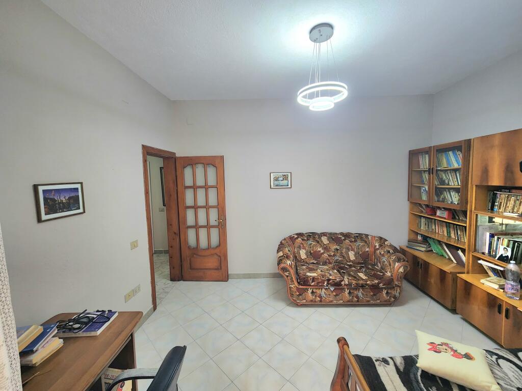Apartament me Qira - 3+1 tek Ali Demi