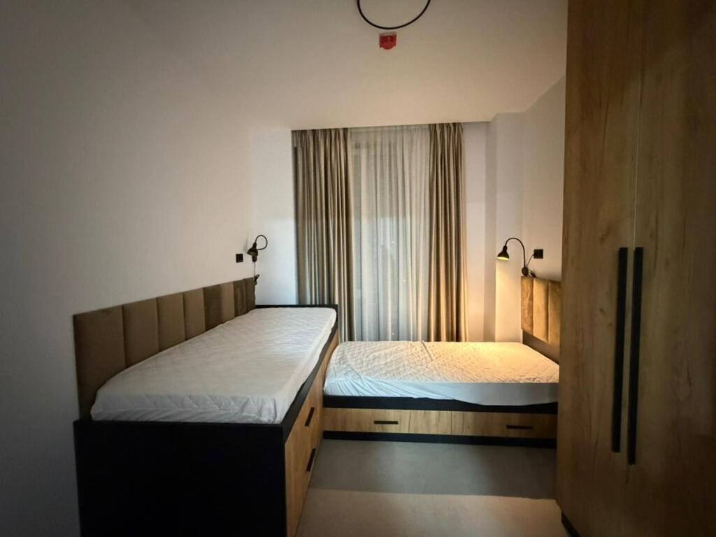 2+1 apartment for rent at Montesori Schl/Dry Lake.