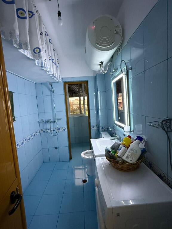 Apartament 2+1 me qera tek Ali Demi!
