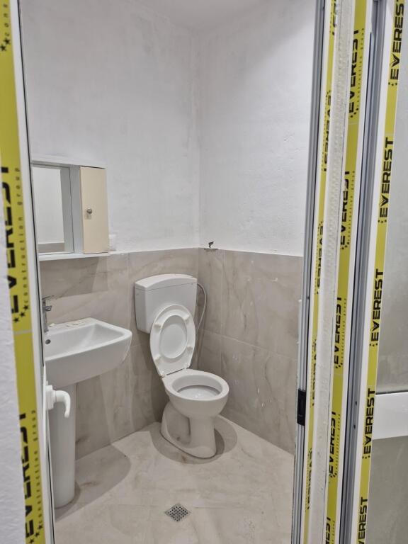 DYQAN ME QERA 260 M2 BULEVARDI RI 2600 EURO