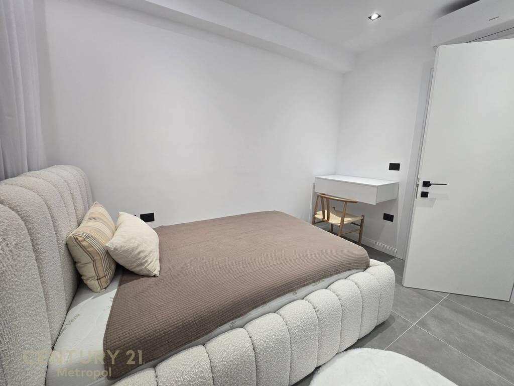 Japim me qira apartament modern 3+1+2+ post parkimi
