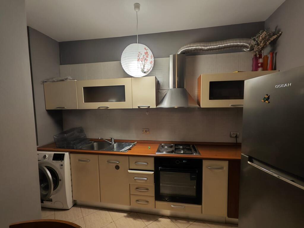 Jepet Me Qera Apartament 1+1+2 Ballkone