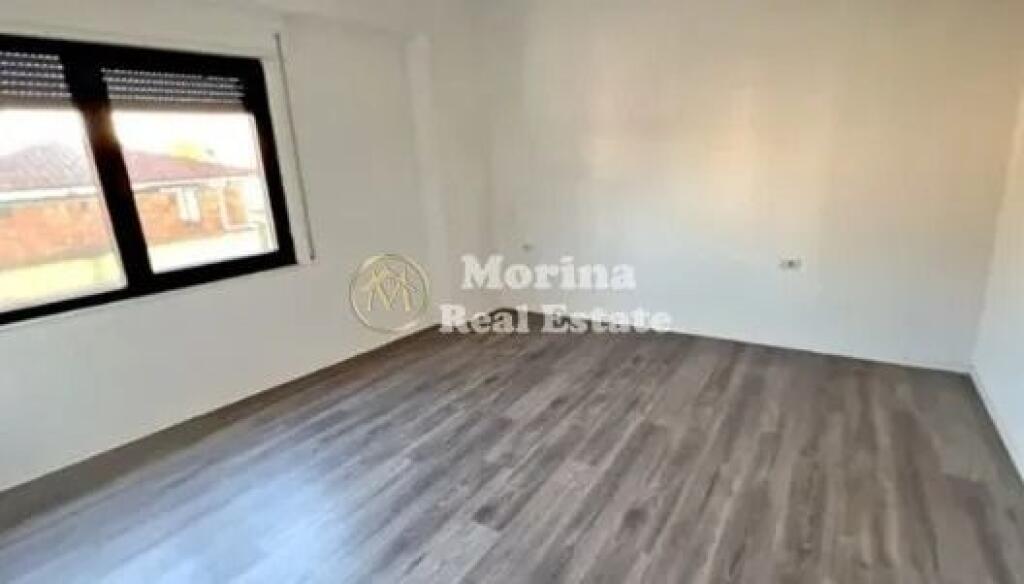 Shitet Apartament 1+1,Shkolla e Kuqe, 196.000 Euro