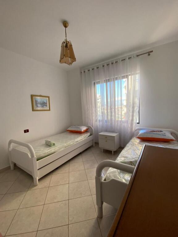 APARTAMENT 2+1 PER QERA NE ASTIR