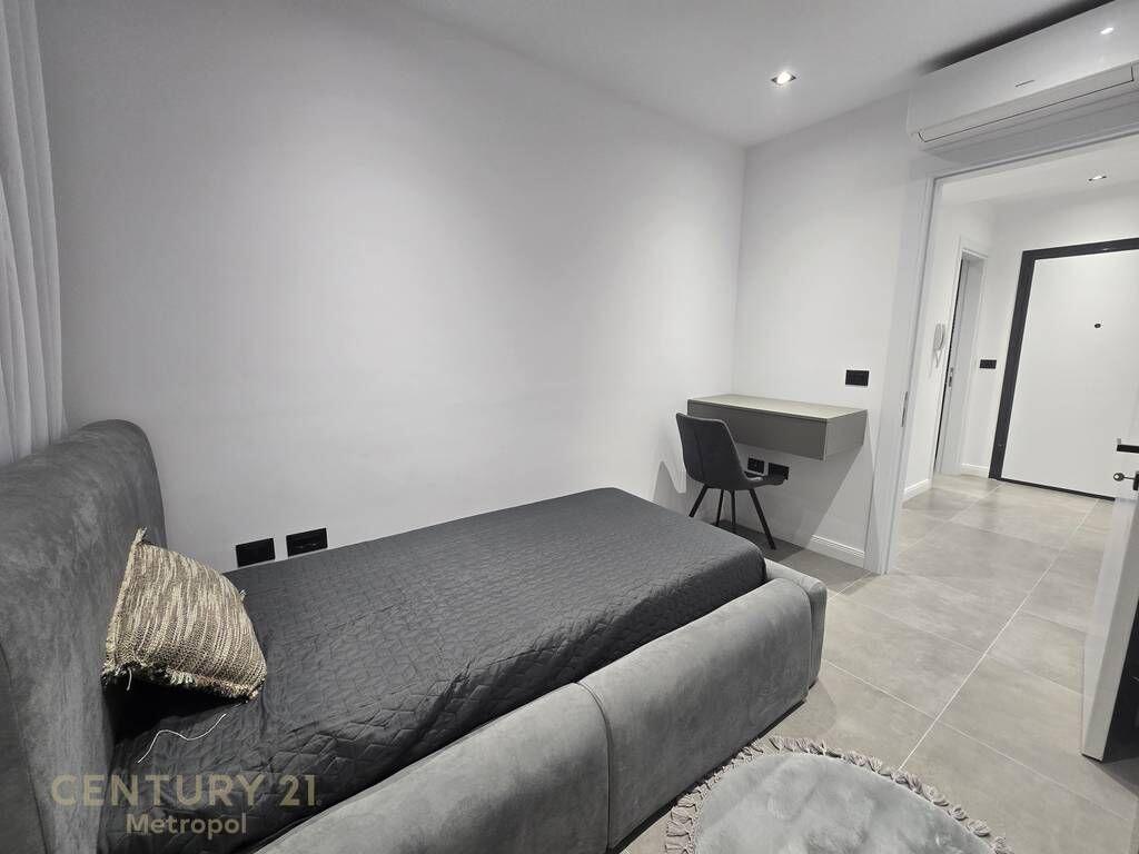 Japim me qira apartament modern 3+1+2+ post parkimi