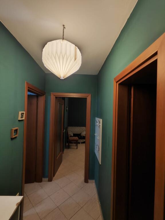 Jepet Me Qera Apartament 1+1+2 Ballkone