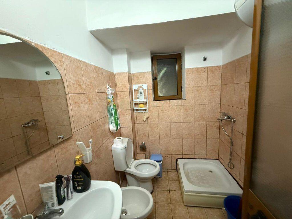 Shitet Apartament 1+1 te Mine Peza