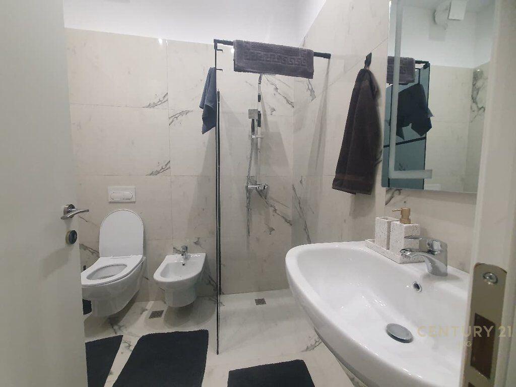 APARTAMENT 2+1 PER QIRA TE 'DONIKA CENTER'!