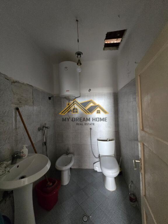 PRIVATE HOUSE FOR SALE NEAR THE COURT, DURRES!