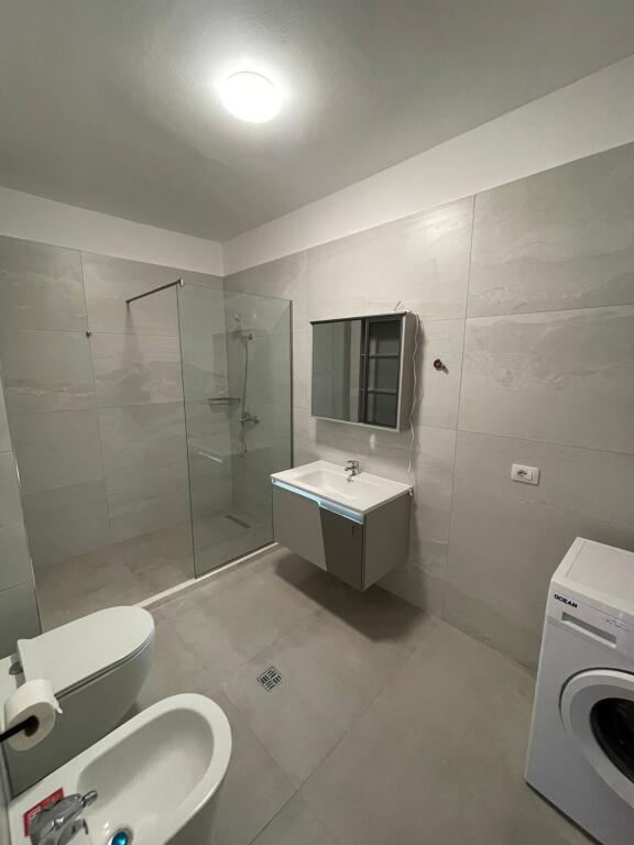 🏡 APARTAMENT ME QERA 2+1+2 ME PAK PAMJE DETI MBRAPA ZYRES GOLD KEY PLAZH DURRES