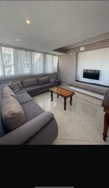 Shitet apart 2+1 te Ish Parku