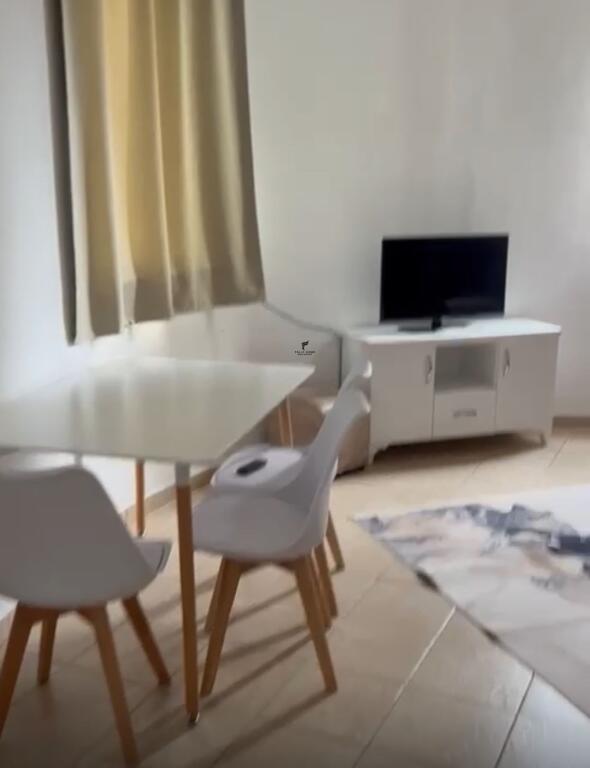 APARTAMENT ME QERA 1+1 KODRA E DIELLIT 45.000 LEKE