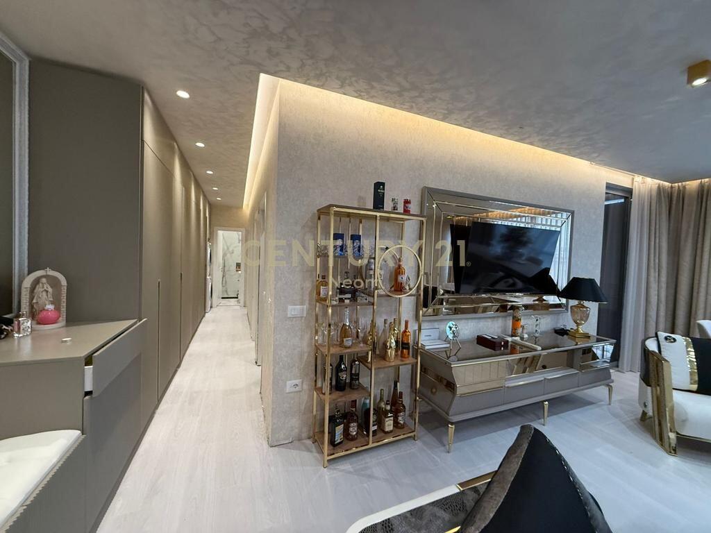 Vendesi in vendita Appartamento 2+1+1 Ali Demi