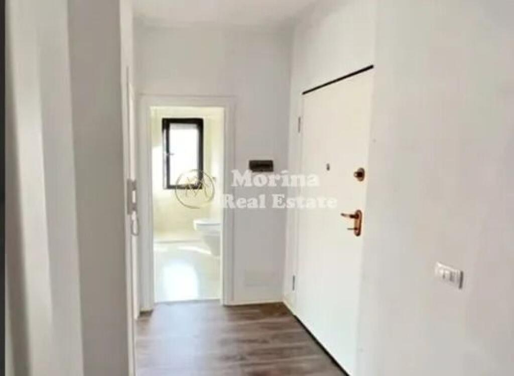 Shitet Apartament 1+1,Shkolla e Kuqe, 196.000 Euro