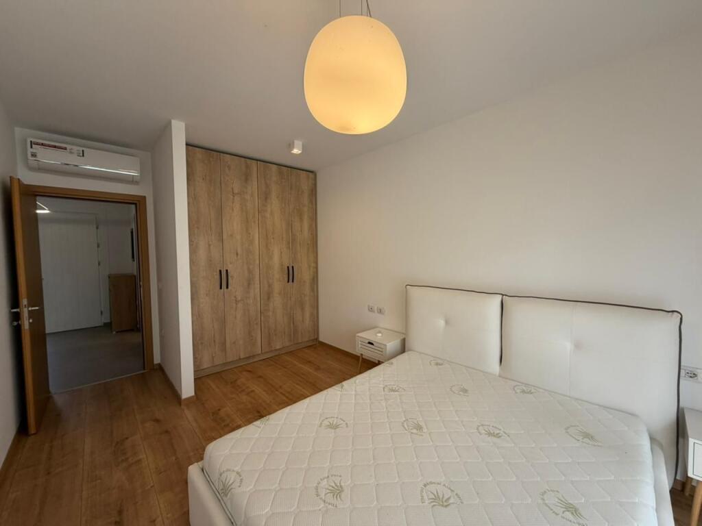 Vile 2-kateshe per qira tek Residenca Olive Grove prane TEG.