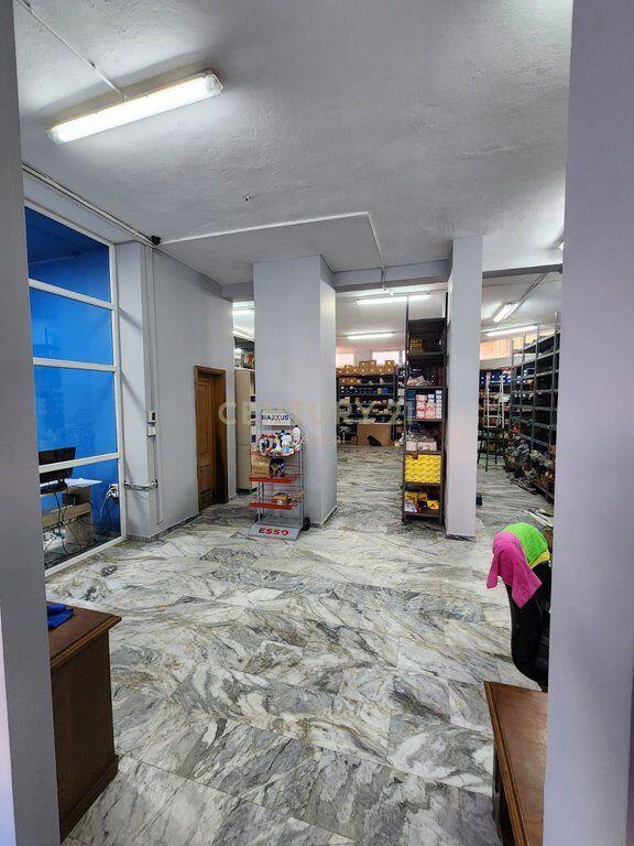 Locale commerciale in vendita, sulla Strada Principale Dritan Hoxha, Laprakë - 187 m²