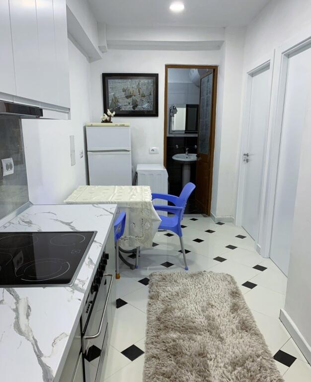 🏡 APARTAMENT ME QERA 1+1 – Rruga 5 maji 400€!!!!!