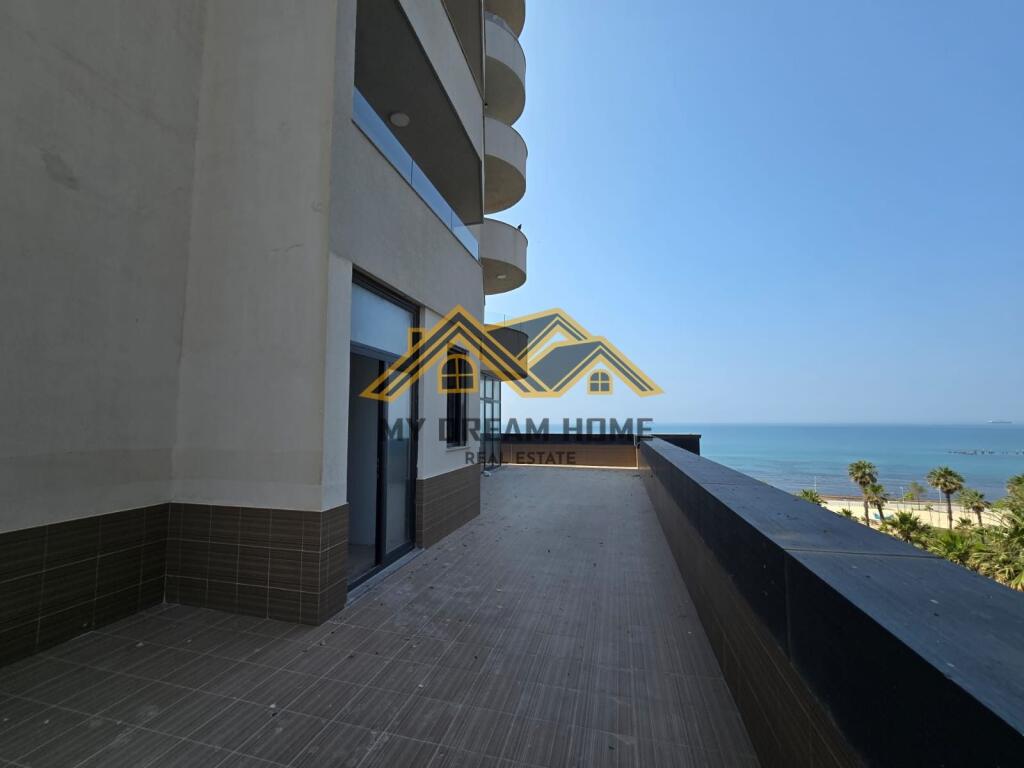 Apartament 2+1+2+Verand per Shitje ne Vollga,Durres Pamje e Plote nga Deti