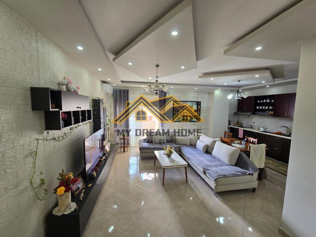 FOR SALE, APARTMENT 2+1+2, DURRES, FORMER URT