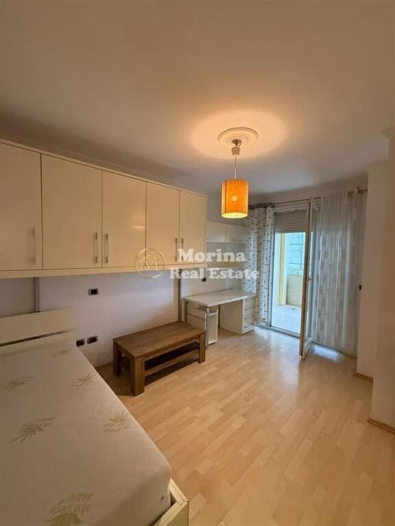 Qera, Apartament, 3+1+2+2 ballkone, Kopeshti Zoologjik 900 euro/muaj