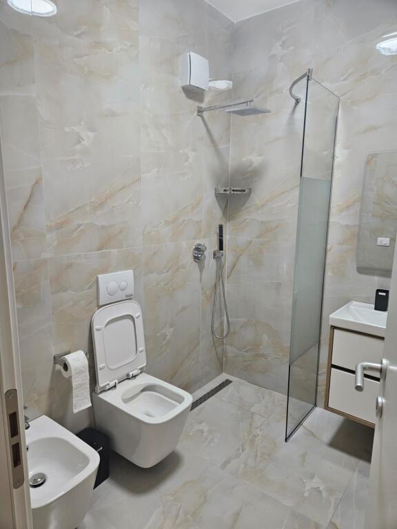 Jepet me qira apartament 2+1 në rr. Dritan Hoxha – Laprakë