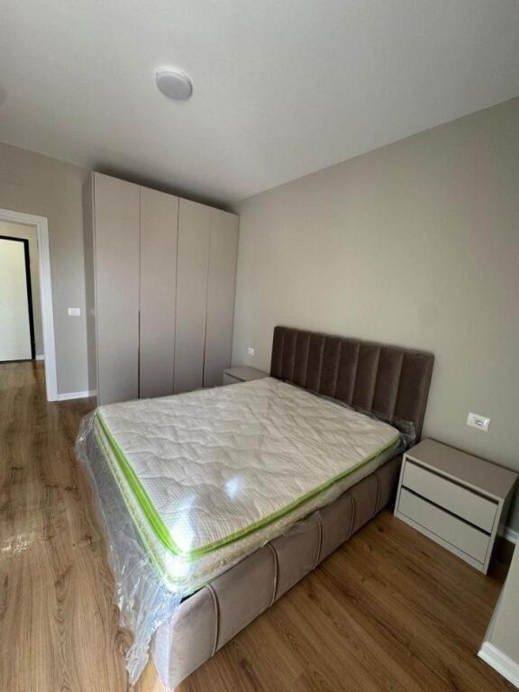 Apartament 1+1,Zogu i Zi!