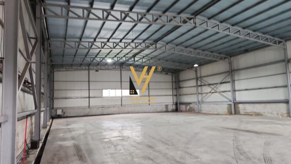 JEPET KAPANON 600 M2 ME QERA NE KAMEZ 2.300 EURO