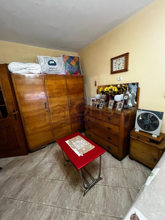 Si affitta appartamento 1+1 in Via dei Kosovari.