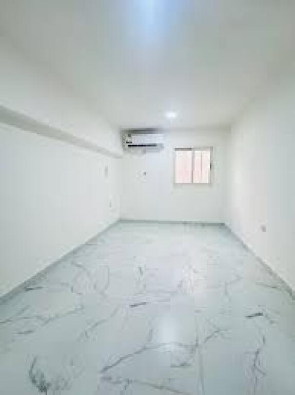 Zyre me Qera tek Bulevardi Bajram Curri (ID BZ2752) Tirane