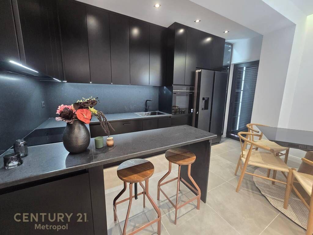 Japim me qira apartament modern 3+1+2+ post parkimi