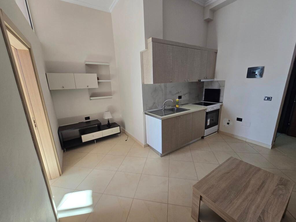 SHITET: Apartament 1+1/ zona: Tushemisht POGRADEC