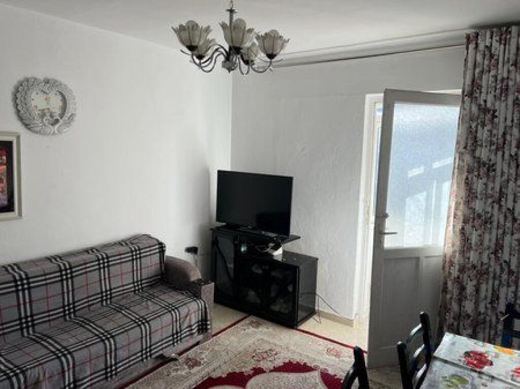 Shitet, Apartament 1+1, Shkolla e Baletit.