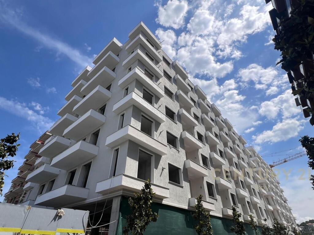 APARTAMENT 1+1 PER SHITJE NE GOLEM! MUNDESI PAGESE ME KESTE!