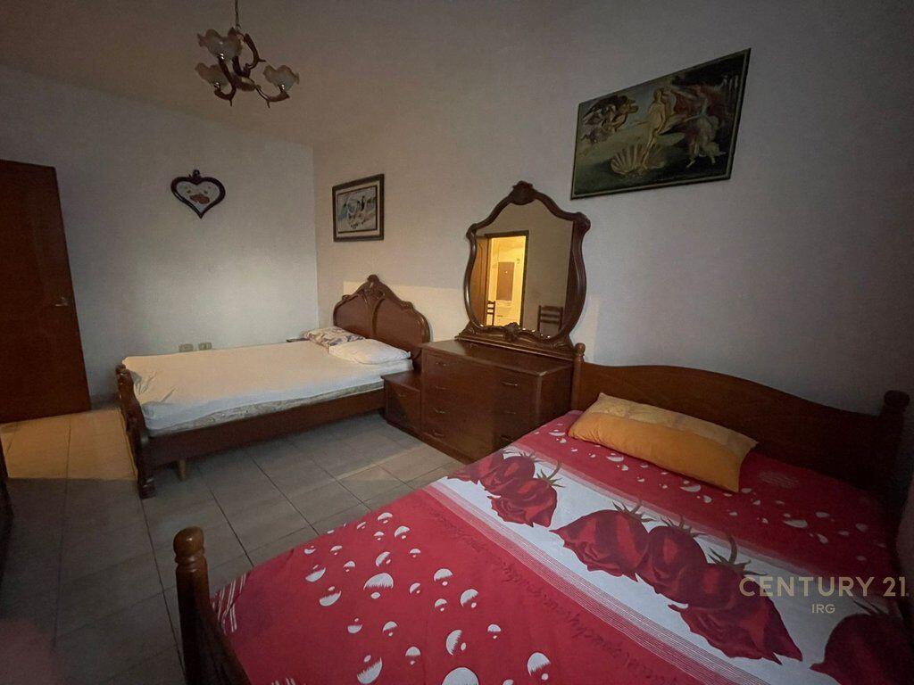 Komuna e Parisit, Apartament 1+1 !