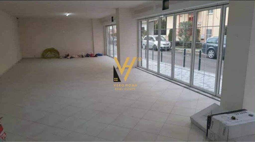 JEPET AMBIENT BIZNESI 100 M2 TE LIQENI I THATE 70.000 LEKE