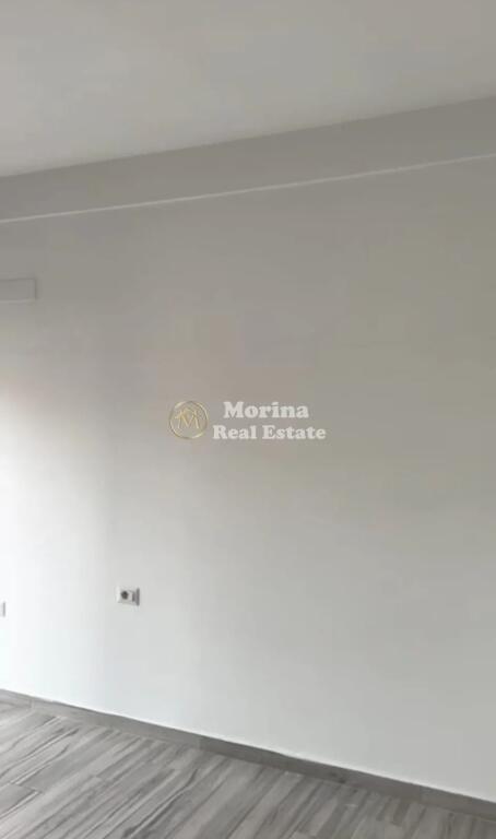 Qera, Garsoniere , Rruga 5 Maji , 330 €/muaj