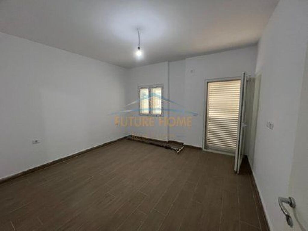 Shitje, Apartament 1+1, Selite