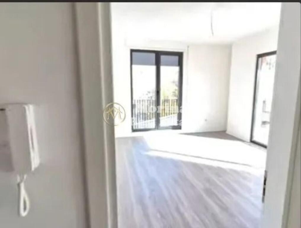 Shitet Apartament 1+1,Shkolla e Kuqe, 196.000 Euro