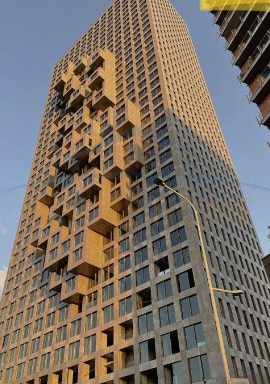 Qira, Ambient Biznesi, Downtown One, Tiranë.