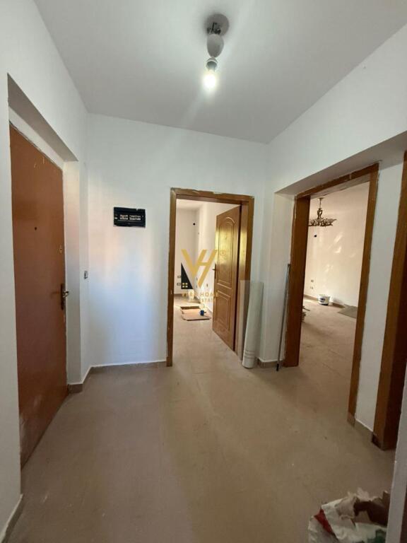 JEPET AMBIENT BIZNESI 70 M2 ME QERA NE VASIL SHANTO 50.000 LEKE