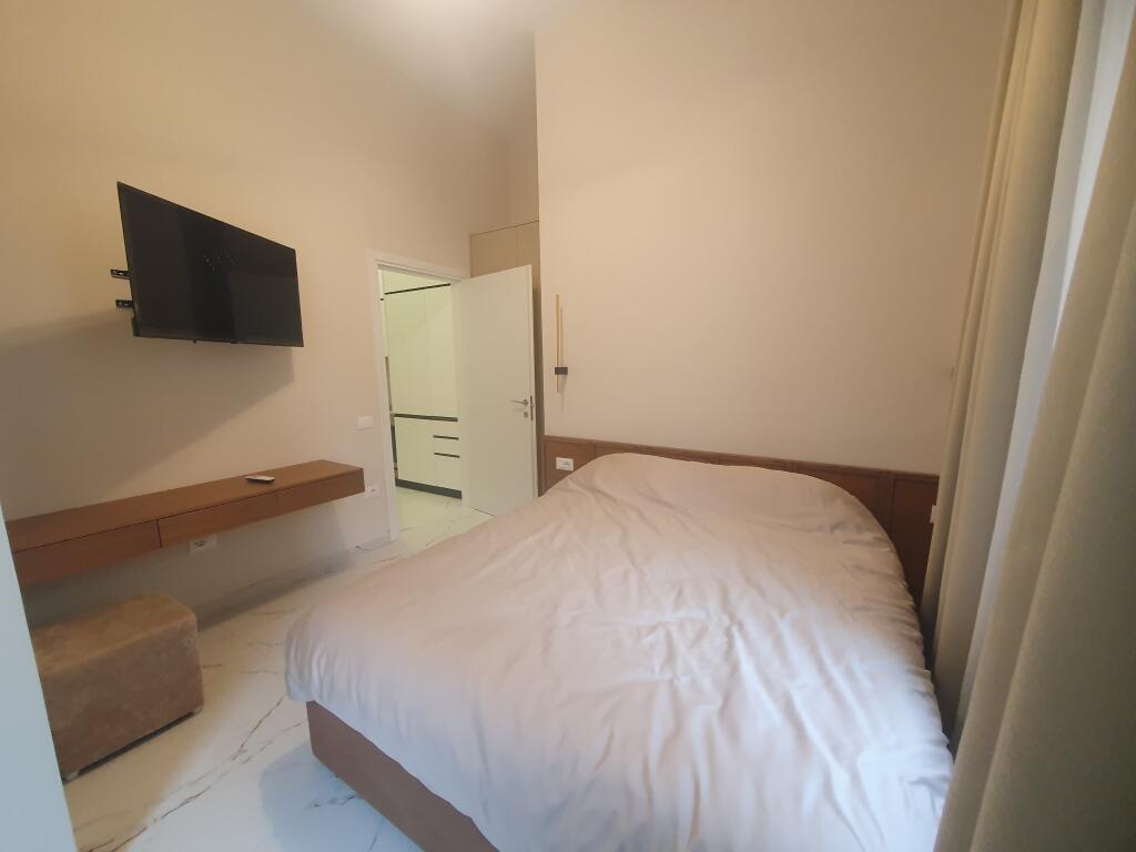 Apartament 2+1 me qira tek Donika Center