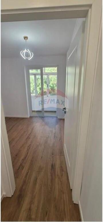 Apartament - Për Shitje - Myslym Shyri, Tiranë(ID: 530221059-319)