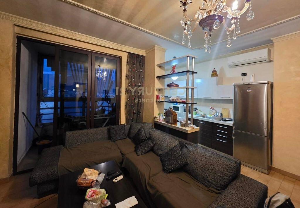 Apartament 2+1+2+2Ballkone, tek Hipoteka