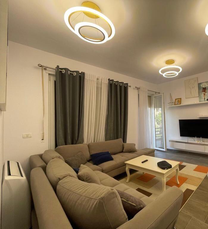 APARTMENT 2+1 FOR SALE AT LURA 3 GJIRI I LALZIT!